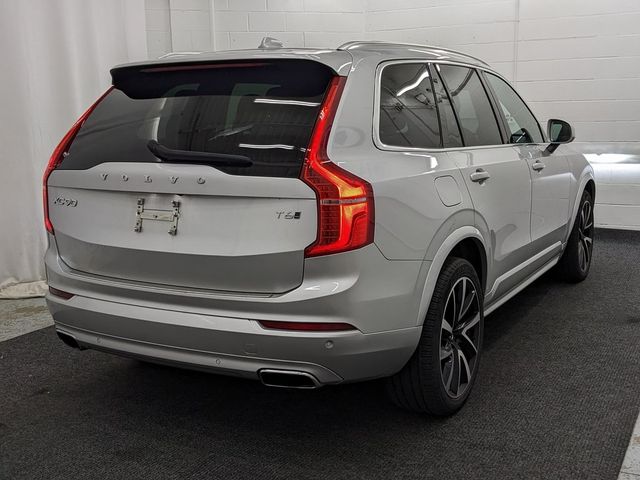 2021 Volvo XC90 Momentum