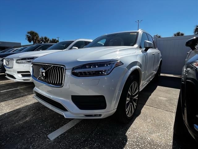 2021 Volvo XC90 Momentum