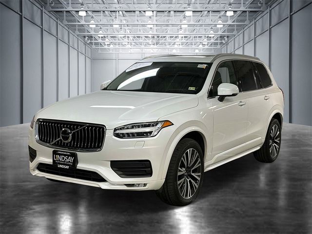 2021 Volvo XC90 Momentum