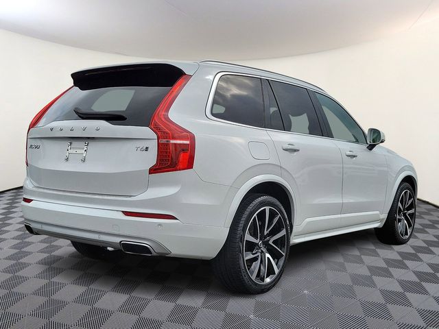 2021 Volvo XC90 Momentum