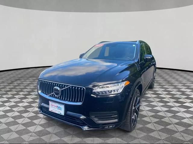 2021 Volvo XC90 Momentum