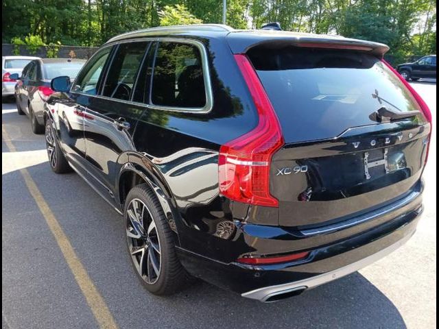 2021 Volvo XC90 Momentum