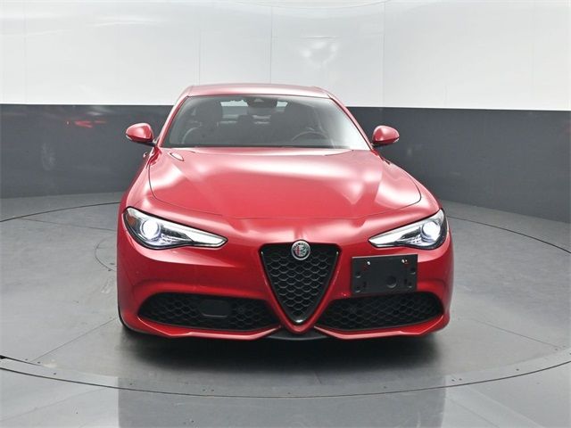 2022 Alfa Romeo Giulia Base