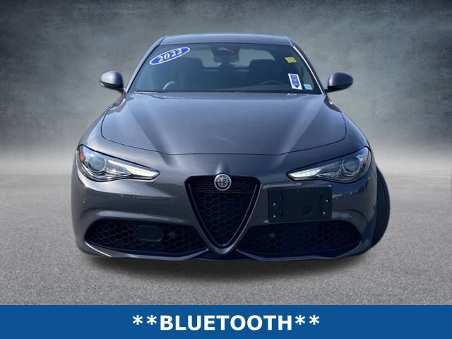 2022 Alfa Romeo Giulia Base