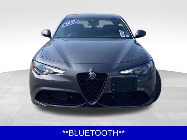 2022 Alfa Romeo Giulia Base