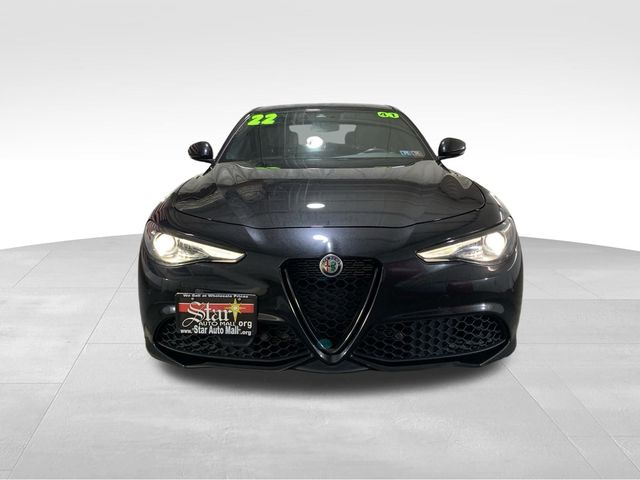 2022 Alfa Romeo Giulia Base