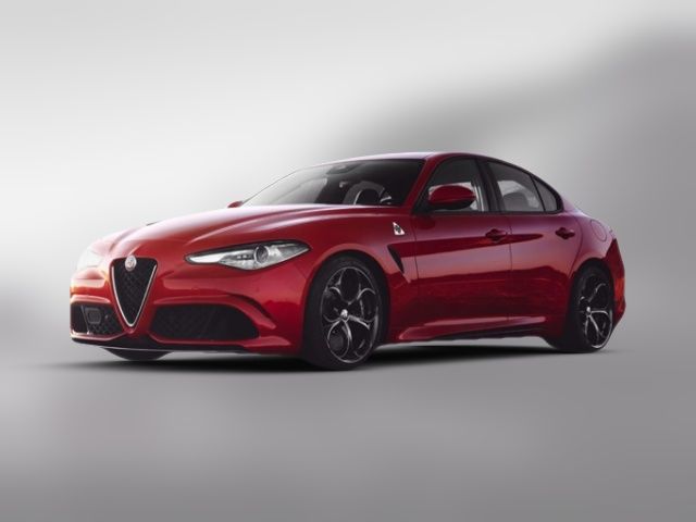 2022 Alfa Romeo Giulia Base