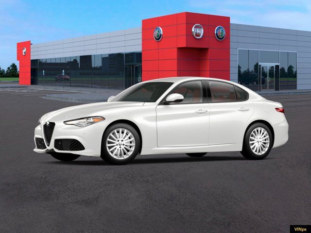 2022 Alfa Romeo Giulia Base