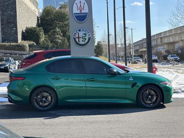 2022 Alfa Romeo Giulia Quadrifoglio