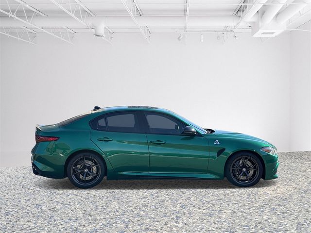 2022 Alfa Romeo Giulia Quadrifoglio