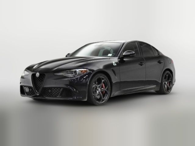 2022 Alfa Romeo Giulia Quadrifoglio