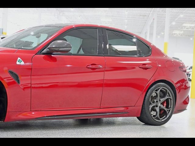 2022 Alfa Romeo Giulia Quadrifoglio