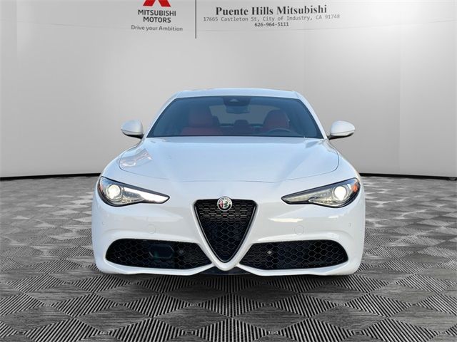 2022 Alfa Romeo Giulia Base