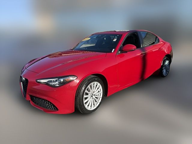 2022 Alfa Romeo Giulia Base