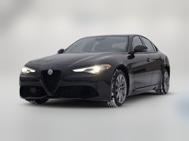 2022 Alfa Romeo Giulia Base