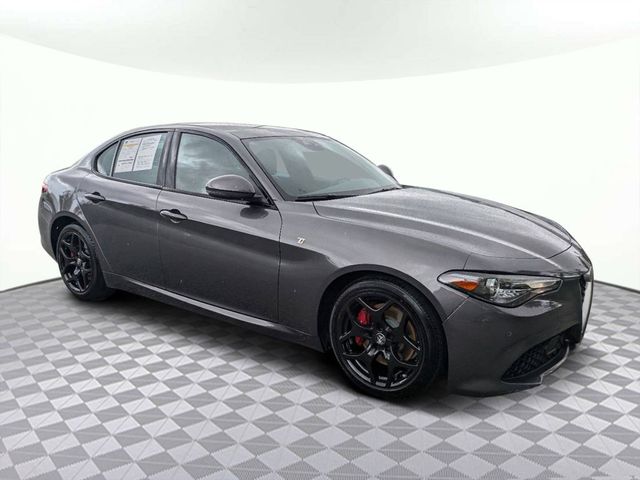 2022 Alfa Romeo Giulia Ti