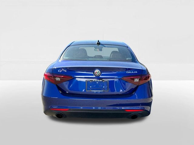 2022 Alfa Romeo Giulia Ti