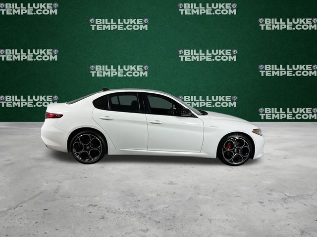 2022 Alfa Romeo Giulia Veloce