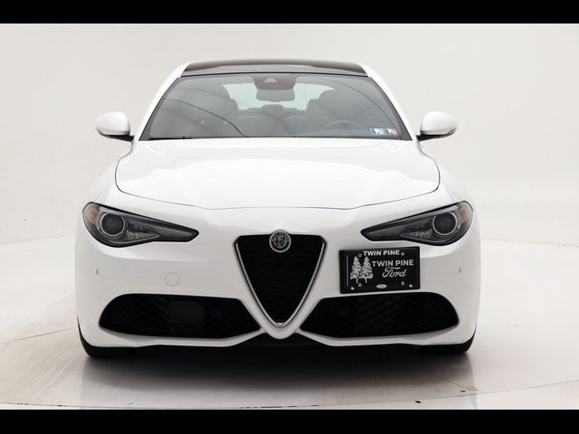 2022 Alfa Romeo Giulia Ti