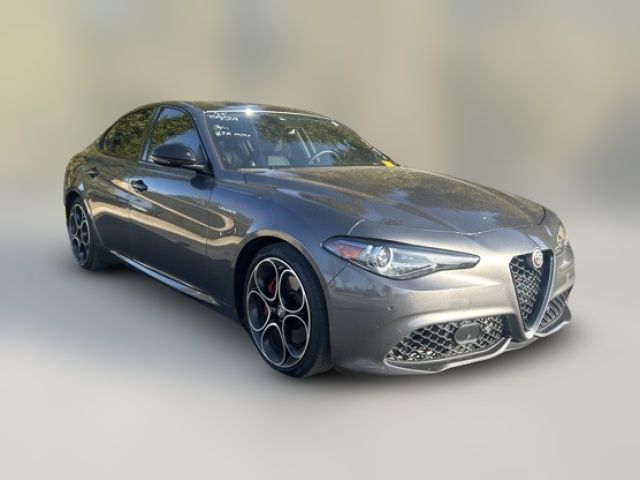 2022 Alfa Romeo Giulia Veloce