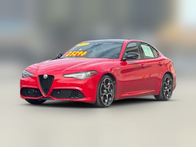 2022 Alfa Romeo Giulia Veloce