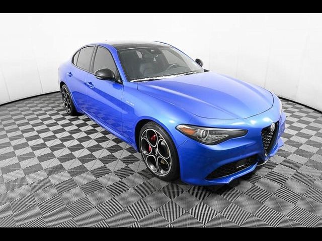 2022 Alfa Romeo Giulia Veloce