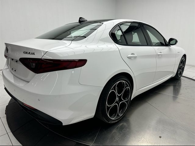 2022 Alfa Romeo Giulia Veloce