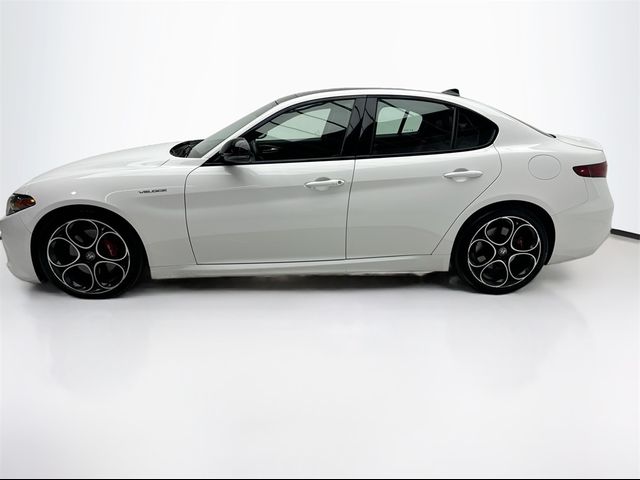 2022 Alfa Romeo Giulia Veloce