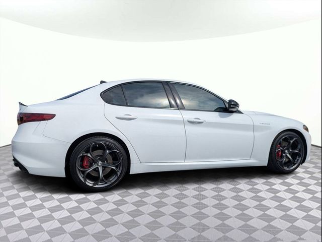 2022 Alfa Romeo Giulia Veloce