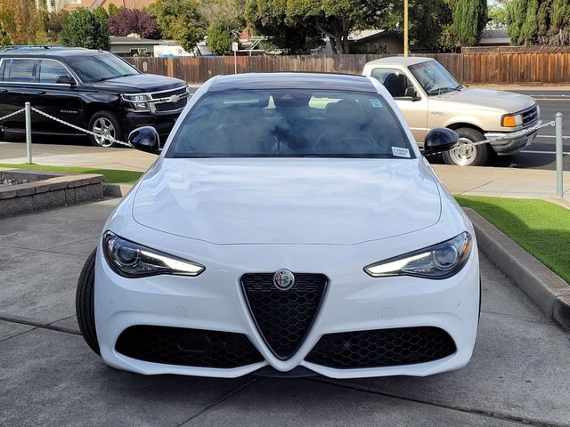 2022 Alfa Romeo Giulia Veloce