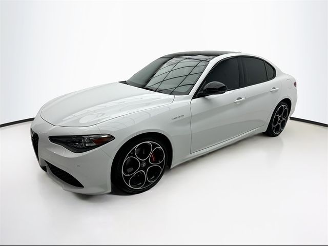 2022 Alfa Romeo Giulia Veloce