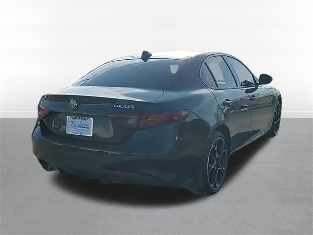 2022 Alfa Romeo Giulia Veloce