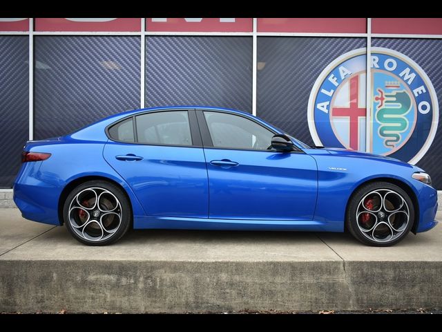 2022 Alfa Romeo Giulia Veloce