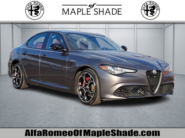 2022 Alfa Romeo Giulia Veloce