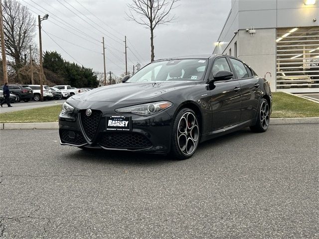 2022 Alfa Romeo Giulia Veloce