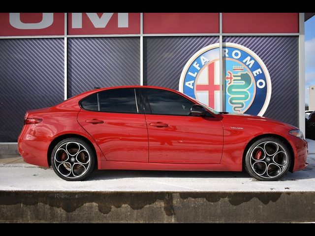 2022 Alfa Romeo Giulia Veloce