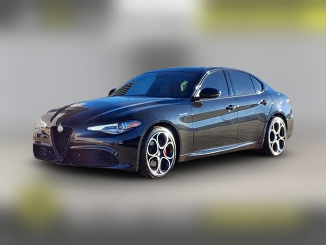 2022 Alfa Romeo Giulia Veloce