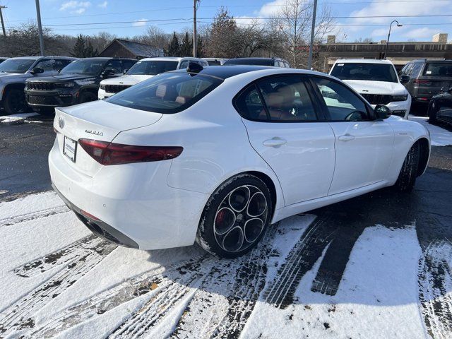 2022 Alfa Romeo Giulia Veloce