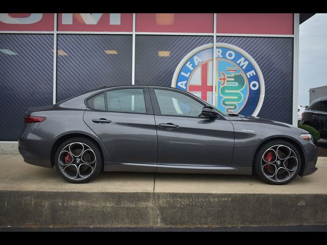 2022 Alfa Romeo Giulia Veloce