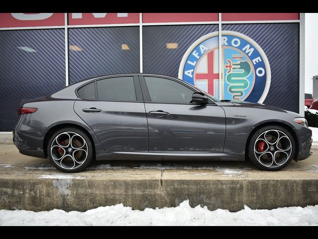 2022 Alfa Romeo Giulia Veloce