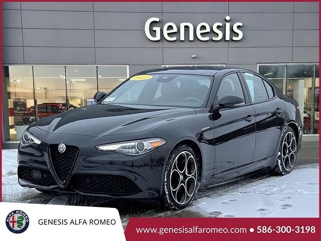 2022 Alfa Romeo Giulia Veloce