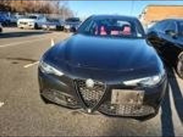 2022 Alfa Romeo Giulia Veloce