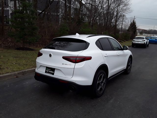 2022 Alfa Romeo Stelvio Sprint