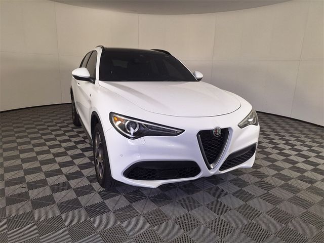 2022 Alfa Romeo Stelvio Ti