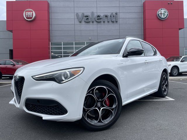 2022 Alfa Romeo Stelvio Veloce