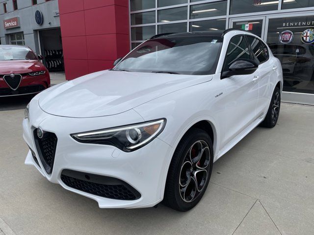 2022 Alfa Romeo Stelvio Veloce