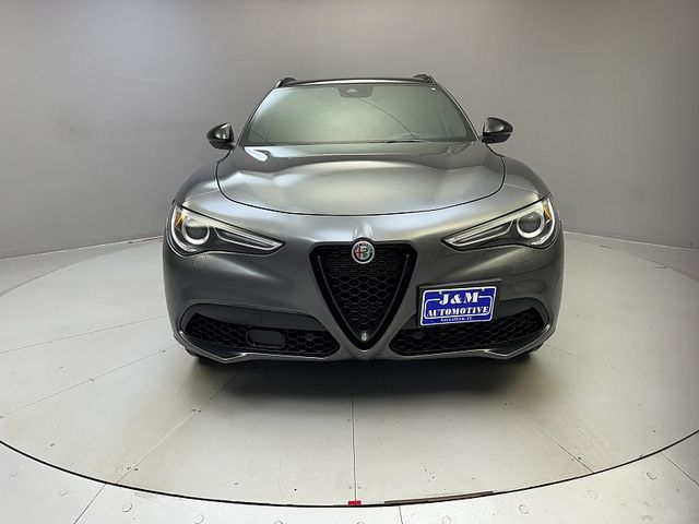 2022 Alfa Romeo Stelvio Veloce