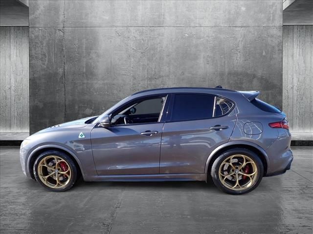 2022 Alfa Romeo Stelvio Quadrifoglio