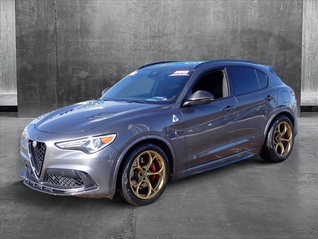 2022 Alfa Romeo Stelvio Quadrifoglio