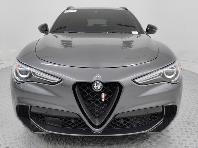 2022 Alfa Romeo Stelvio Quadrifoglio